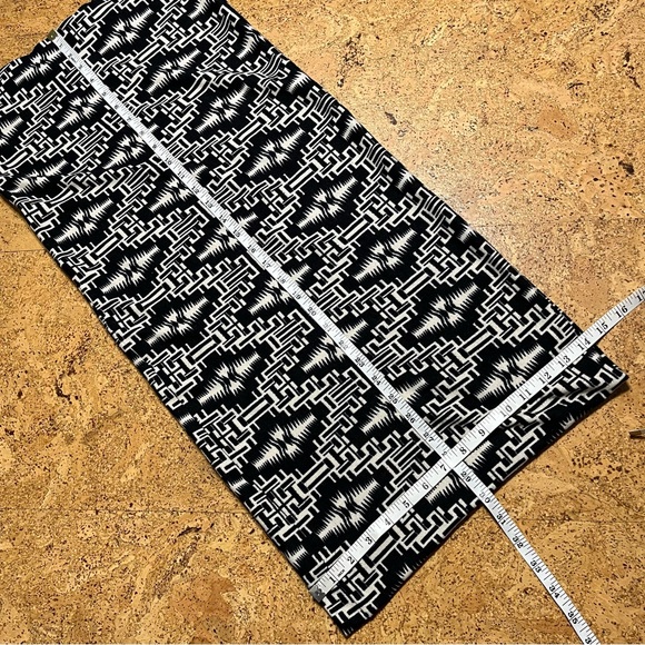 Aztec Black & Cream Infinity Jersey Knit Scarf O/S - Picture 11 of 11